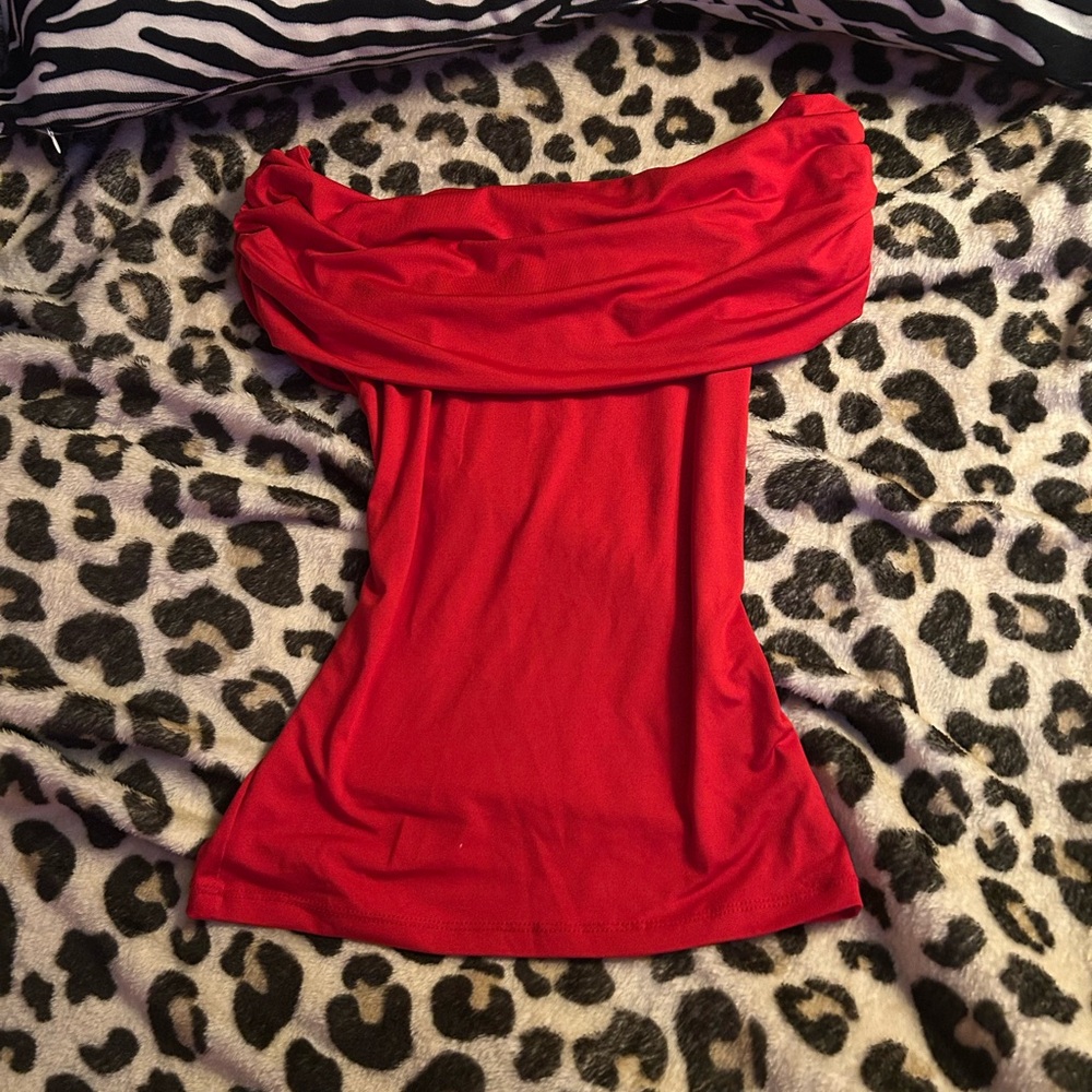 H&M Vibrant Red Bodycon Off The Shoulders Divided Top.